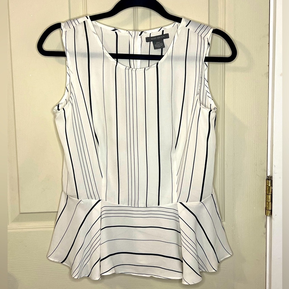 Pinstripe sleeveless tank top blouse